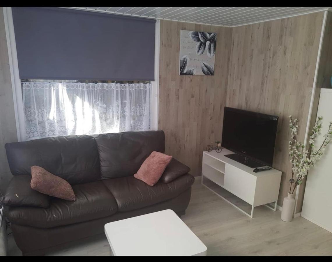 Cozy Chalet In Opmeer Near Amsterdam And Beach Zewnętrze zdjęcie